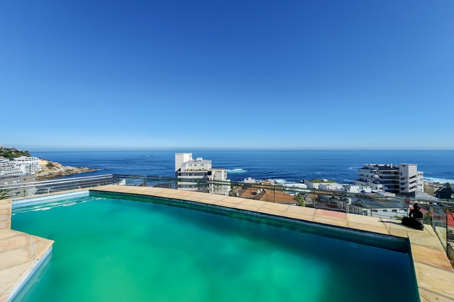 2 Bedroom Property for Sale in Bantry Bay Western Cape